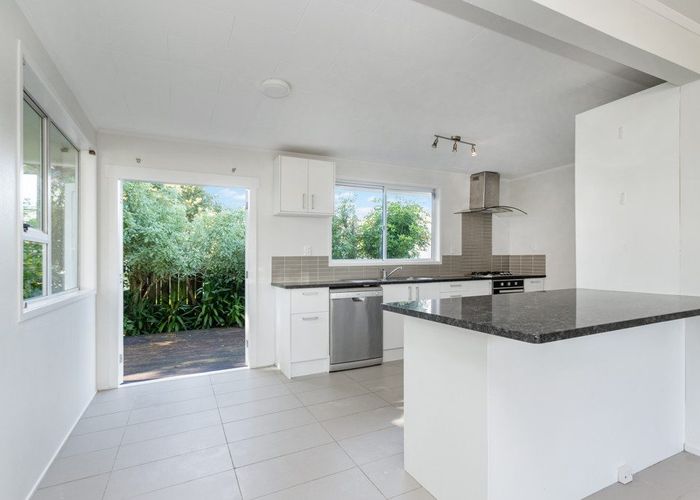  at 41 Tabitha Crescent, Henderson, Auckland