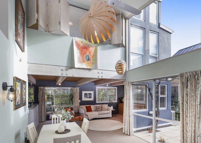  at 18 Darvel Street, Riccarton, Christchurch City, Canterbury