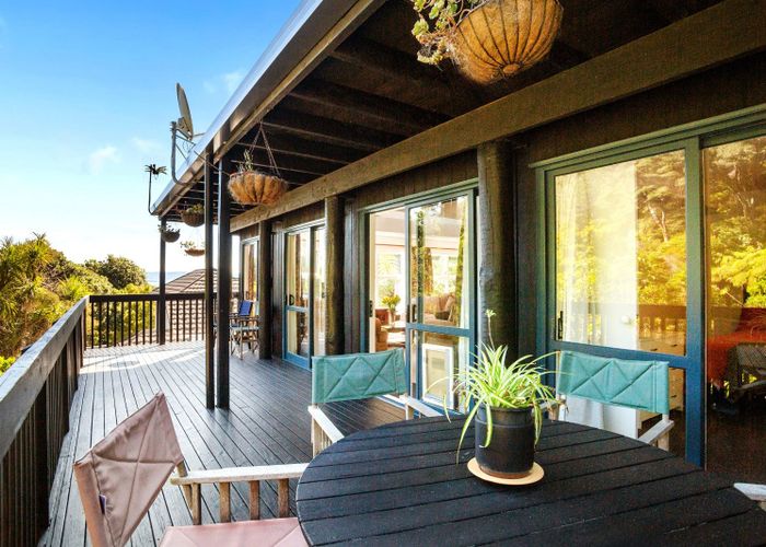  at 3A Whiorau Grove, Lowry Bay, Eastbourne, Lower Hutt, Wellington