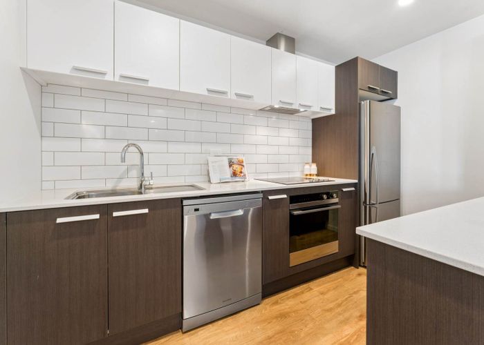  at 410/25 Bute Road, Browns Bay, Auckland