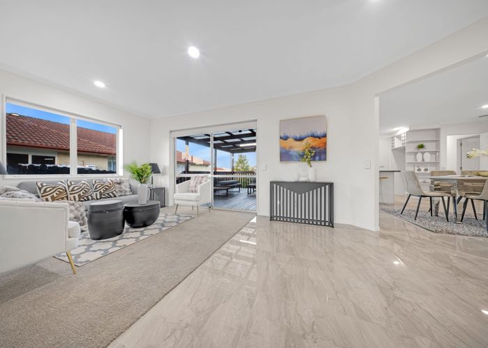  at 196 Botany Road, Botany Downs, Manukau City, Auckland