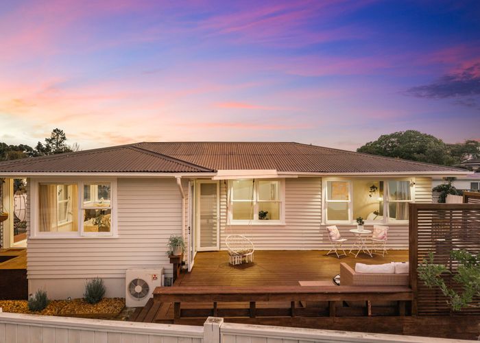  at 2 Tyne Road, Forrest Hill, North Shore City, Auckland