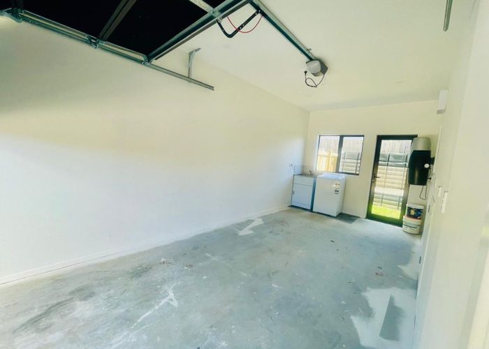  at 37D Court Town Close, Mangere, Manukau City, Auckland
