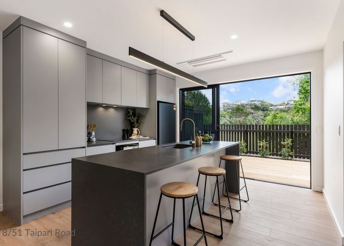  at 8/51 Taipari Road, Te Atatu Peninsula, Waitakere City, Auckland