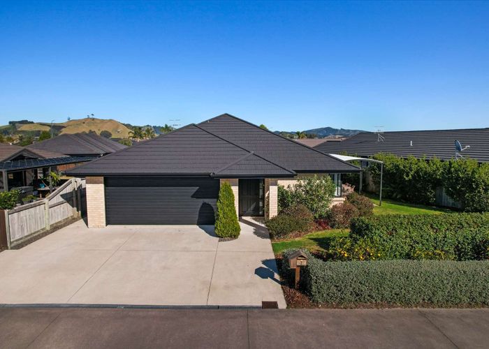  at 2 Muriel Way, Papamoa Beach, Papamoa