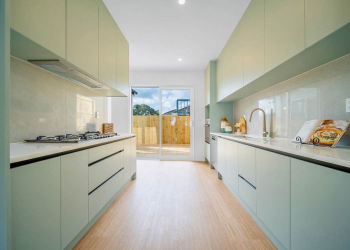  at 2B Deuxberry Avenue, Northcote, North Shore City, Auckland