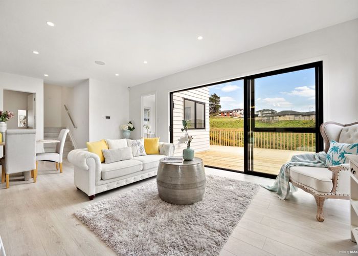  at 7 Crows Road, Swanson, Auckland