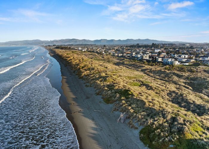  at 12 Sandalwood Place, Waimairi Beach, Christchurch City, Canterbury