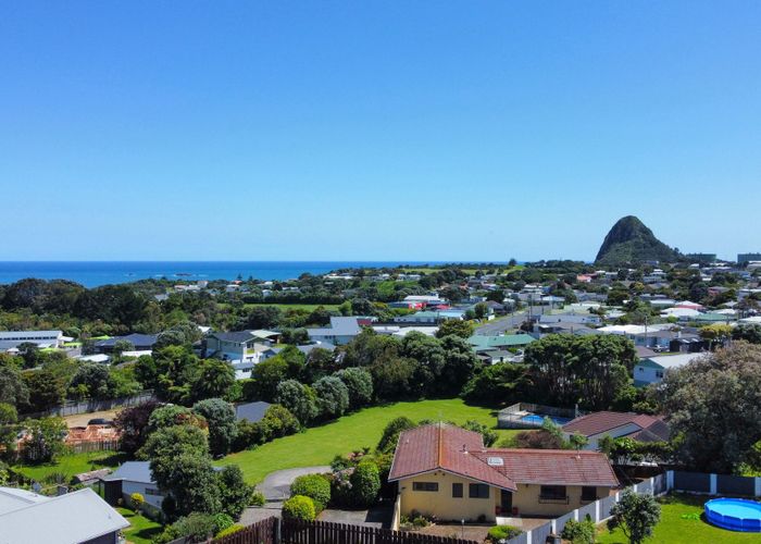  at 18 Norwich Avenue, Spotswood, New Plymouth
