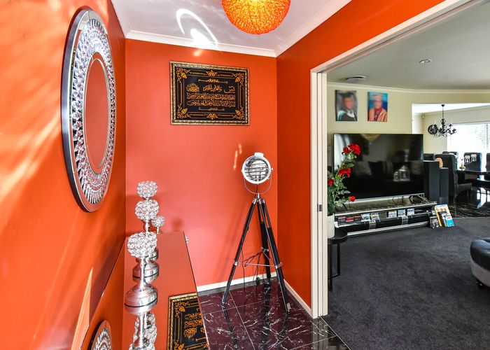  at 9 Ginko Place, Mangere, Auckland