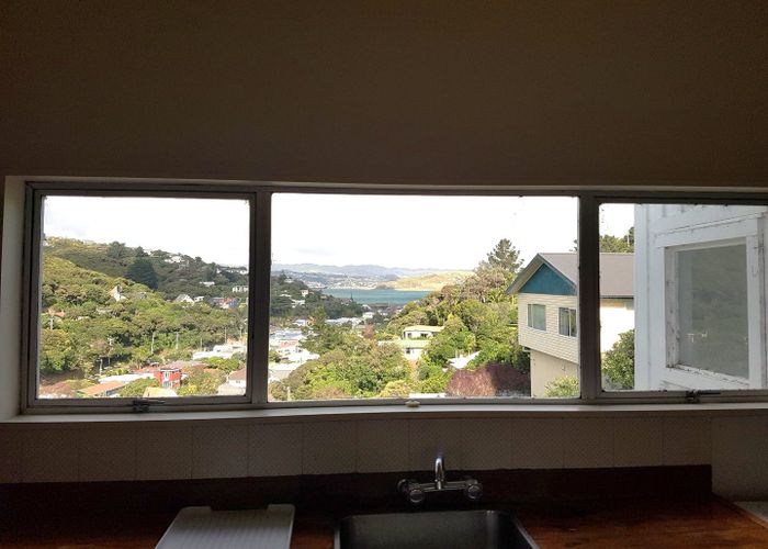  at 75b Airlie Road, Plimmerton, Porirua, Wellington