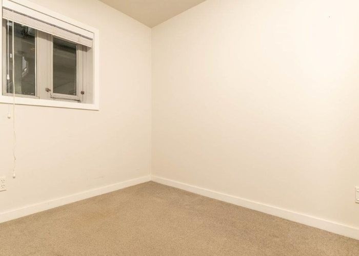  at 19/2 Western Springs Road, Morningside, Auckland City, Auckland