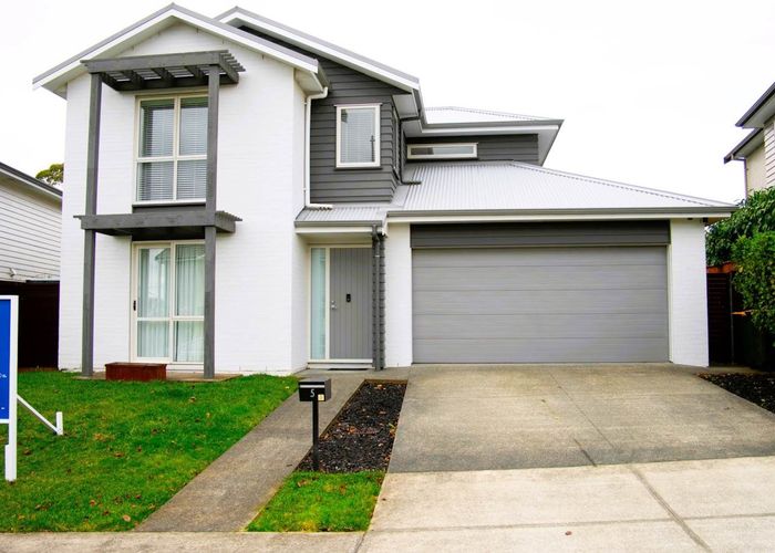  at 5 Frank Newton Road, Swanson, Waitakere City, Auckland