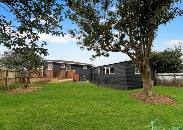  at 11 Esmeralda Avenue, Avondale, Auckland City, Auckland