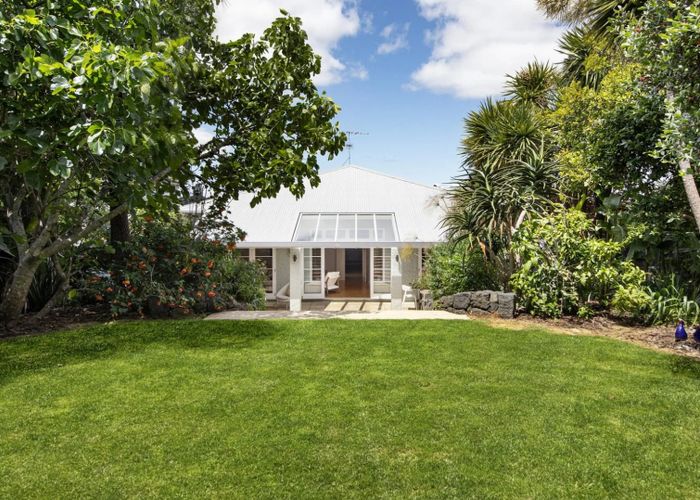  at 18 Bell Road, Remuera, Auckland