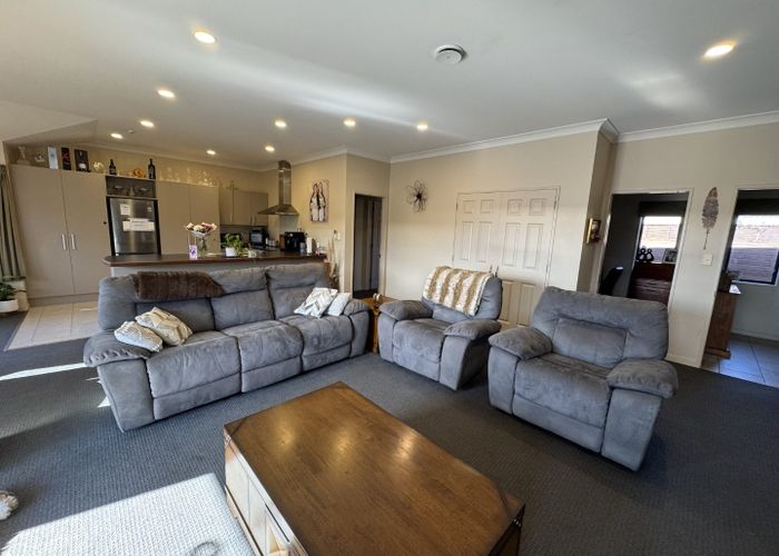  at 6a Neeve Place, Taradale, Napier, Hawke's Bay