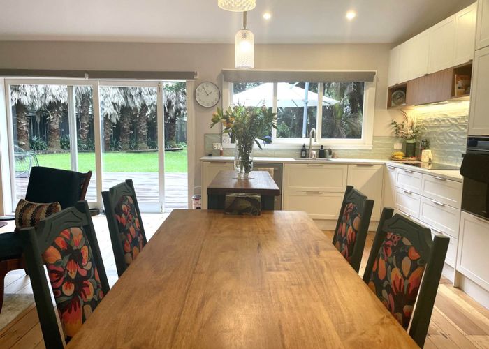  at 18 Taraire Road, Titirangi, Waitakere City, Auckland