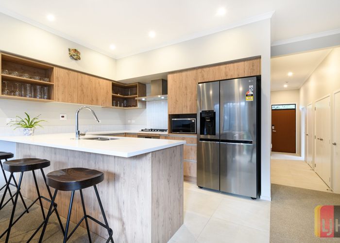  at 6 Kauri Amber Road, Westgate, Auckland