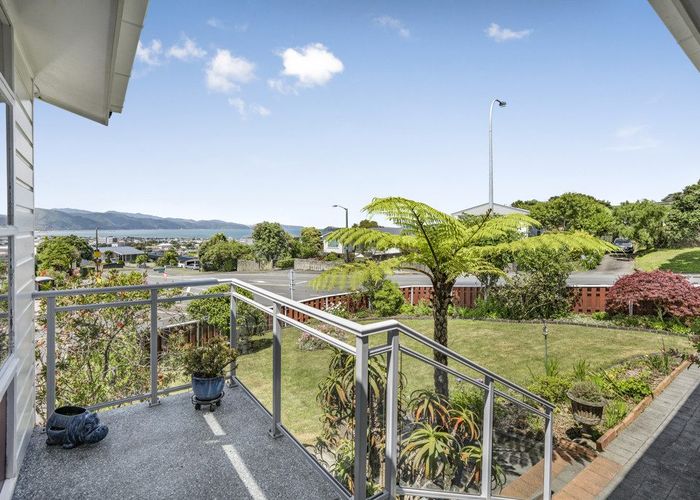  at 36 Dowse Drive, Maungaraki, Lower Hutt