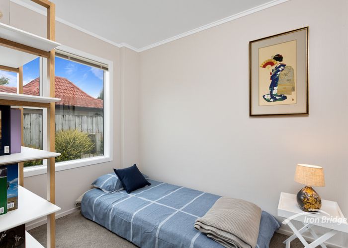 at 2/2 Keldale Place, Forrest Hill, Auckland