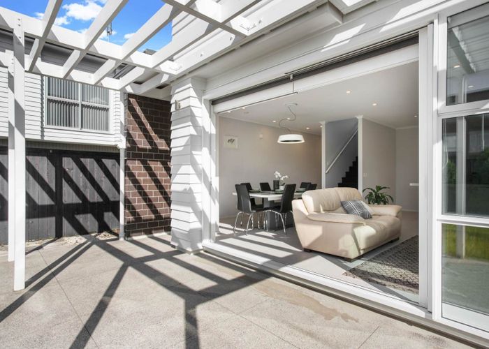  at 5 Vincent Lane, Hobsonville, Auckland