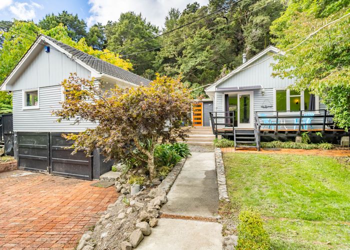  at 49 Blue Mountains Road, Pinehaven, Upper Hutt