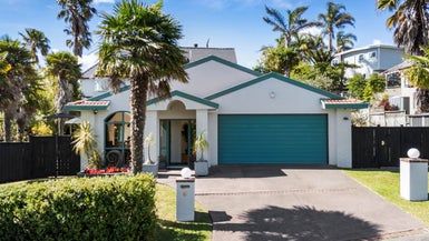  at 8 Taroka Close, Pinehill, Auckland