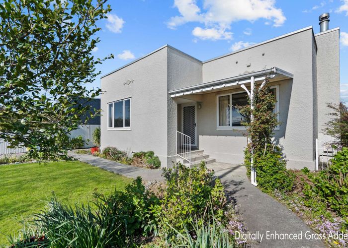  at 1013 Willowpark Road North, Mayfair, Hastings