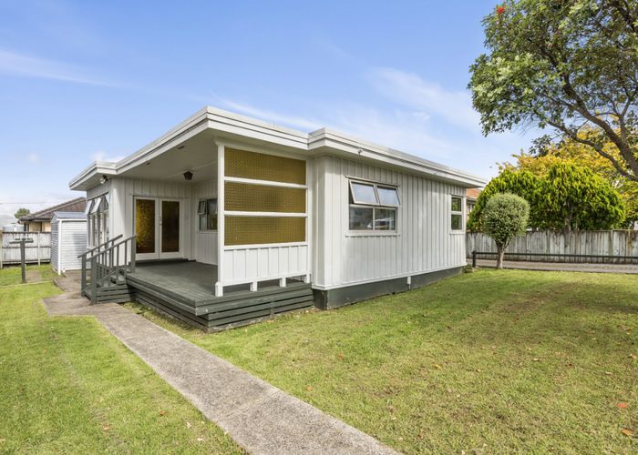  at 31 Archibald Road, Kelston, Auckland