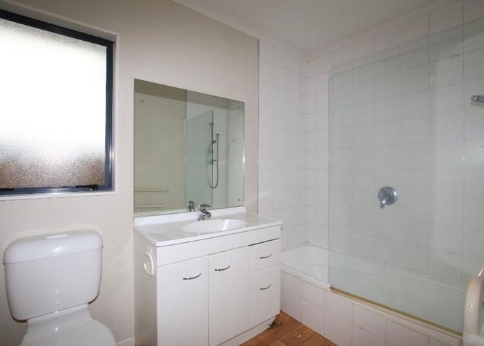  at 17A Maywood Crescent, Glen Eden, Waitakere City, Auckland