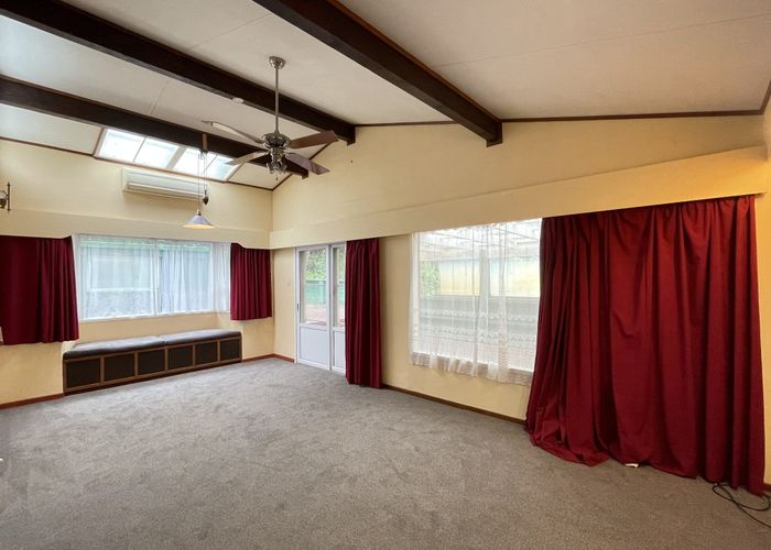  at 16 Cypress Place, Sunnynook, North Shore City, Auckland