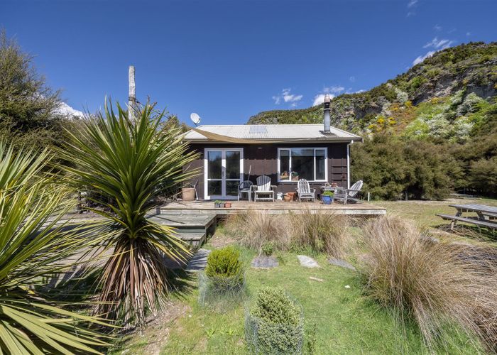  at 15 Ewing Place, Albert Town, Wanaka