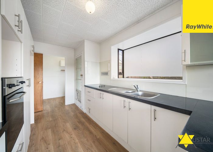  at 47 Reynella Drive, Massey, Waitakere City, Auckland