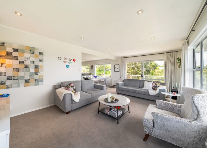  at 90A Dowse Drive, Maungaraki, Lower Hutt