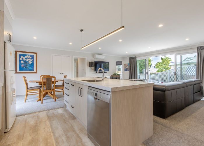  at 11B Holyrood Terrace, Waipukurau