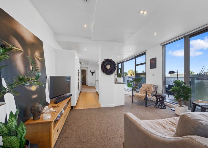  at 111/16 Huron Street, Takapuna, North Shore City, Auckland