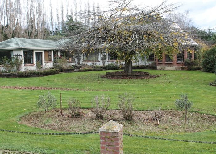  at 15 Toogood Road, Thomsons Crossing, Winton