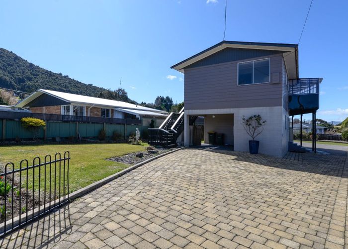  at 16 Bay Grove, Pukehangi, Rotorua, Bay Of Plenty