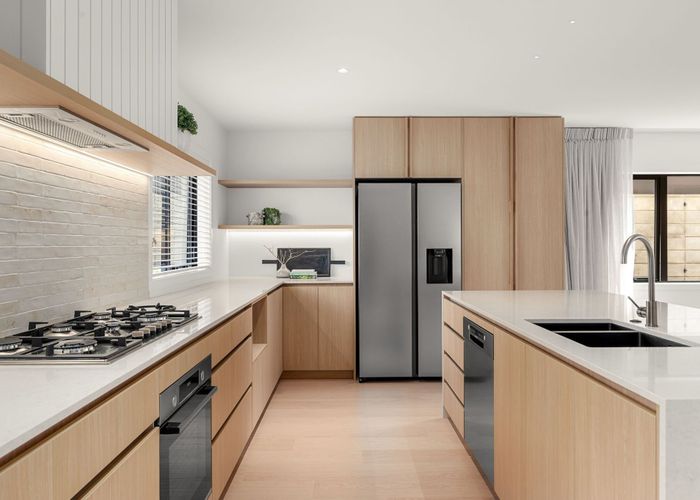  at 27 Kauri Point Drive, Rototuna, Hamilton, Waikato