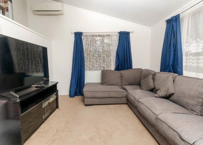  at 2/157 Spinella Drive, Bayview, North Shore City, Auckland