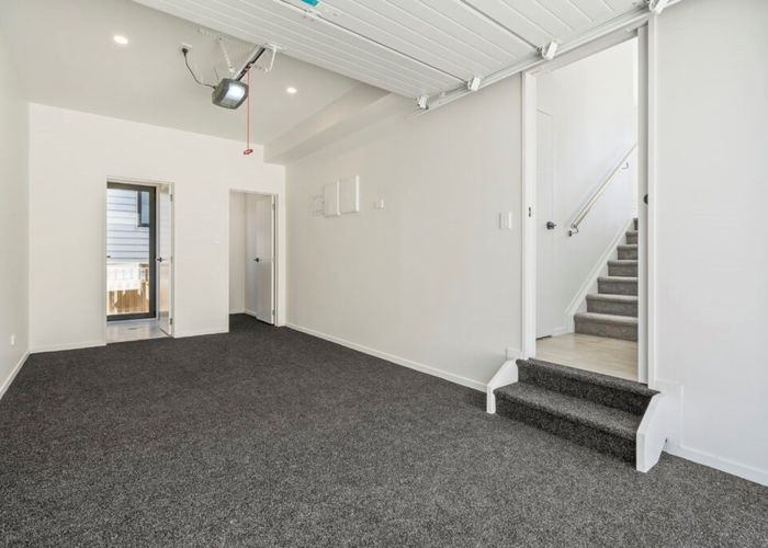  at 40A McWhirters Farm Lane, Massey, Waitakere City, Auckland