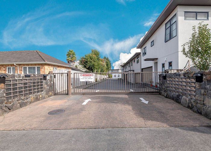  at 12/42 HOLLY STREET, Avondale, Auckland