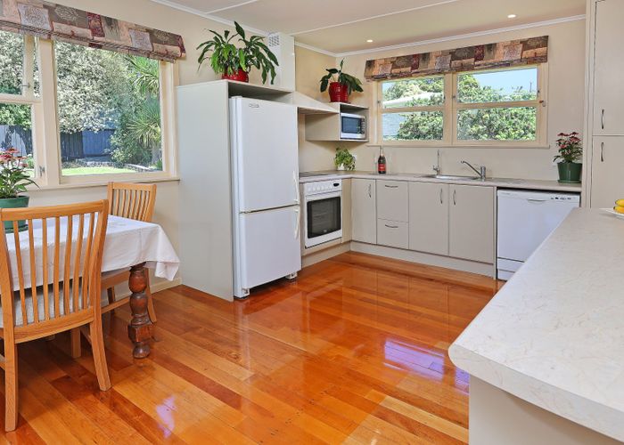  at 3 Tracey Terrace, Te Atatu South, Auckland