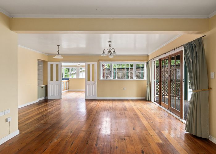  at 2/292 Glenfield Road, Glenfield, Auckland