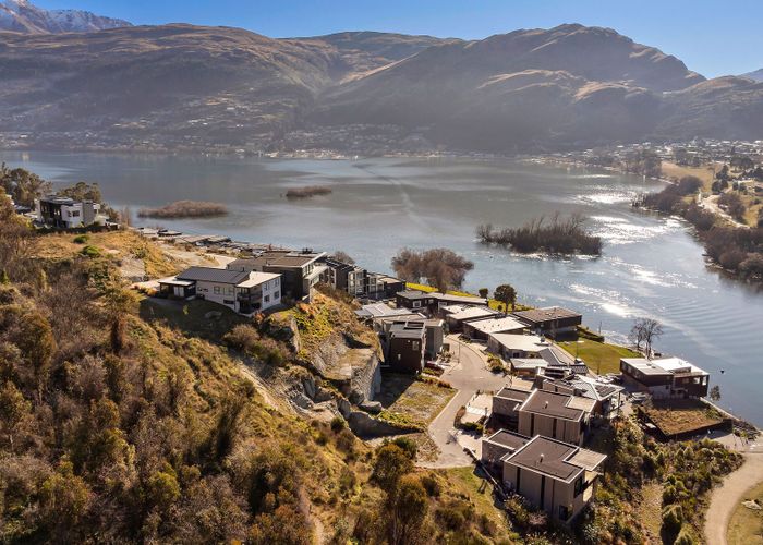  at 16 Old Homestead Place, Kelvin Heights, Queenstown-Lakes, Otago