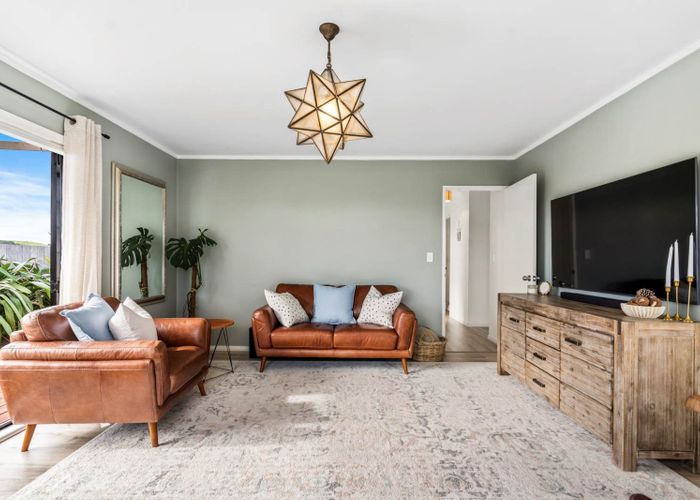  at 16 Rauta WAY, Helensville, auckland