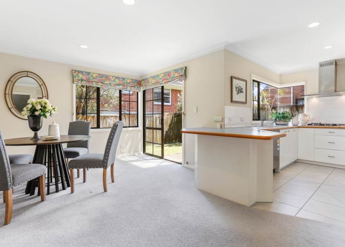  at 2/21 King Edward Avenue, Epsom, Auckland