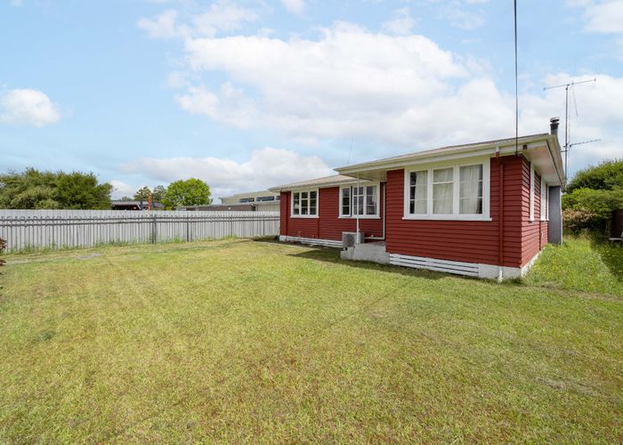 at 5 Wordsworth Crescent, Enderley, Hamilton