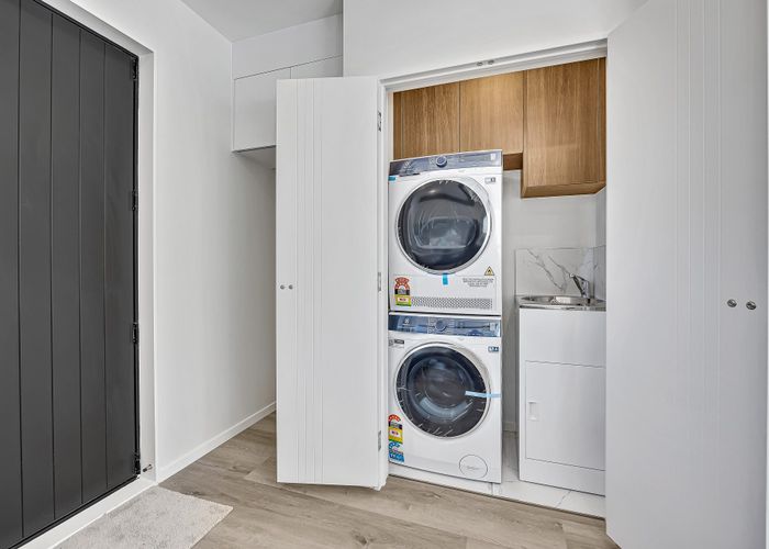  at 6/47 Beach Road, Te Atatu Peninsula, Auckland