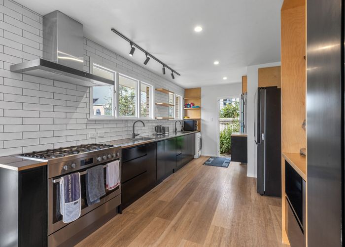  at 74 Dover Street, St. Albans, Christchurch City, Canterbury